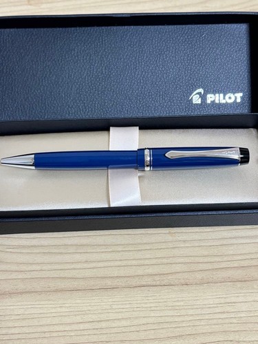 Penna sfera pilot custom - sfera,