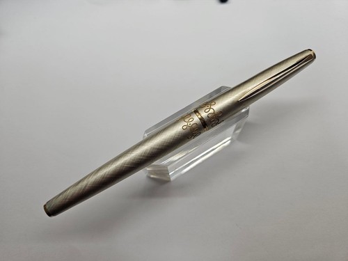 Penna stilografica fuori